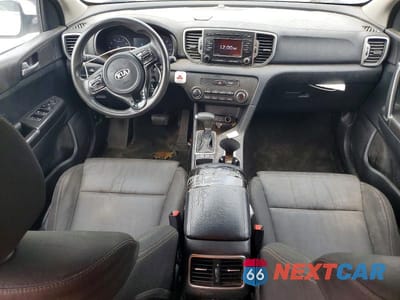 Zdjęcie 8 z 13 samochodu: 2019 KIA SPORTAGE LX VIN:KNDPM3AC2K7558150 - miniatura
