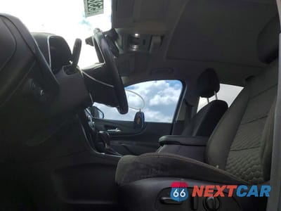 Zdjęcie 7 z 13 samochodu: 2018 CHEVROLET EQUINOX LT VIN:2GNAXSEV8J6248884 - miniatura