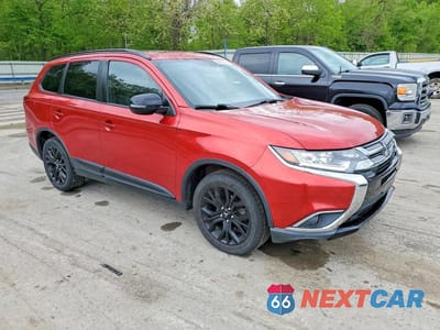 Czwarte zdjęcie samochodu z boku: 2018 MITSUBISHI OUTLANDER SE VIN:JA4AZ3A30JZ044527 - miniatura