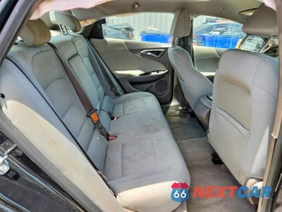 Zdjęcie 10 z 12 samochodu: 2017 CHEVROLET MALIBU LS VIN:1G1ZB5ST4HF165220 - miniatura