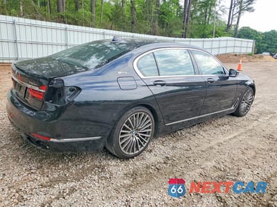 Trzecie zdjęcie samochodu z tyłu: 2018 BMW 740 XE VIN:WBA7J2C56JB246276 - miniatura
