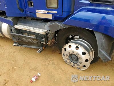 Zdjęcie 9 z 10 samochodu: 2024 MACK ANTHEM SEMI TRUCK VIN:1M1AN4GY7RM043992 - miniatura