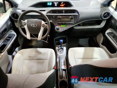 Zdjęcie 8 z 12 samochodu: 2013 TOYOTA PRIUS C ONE VIN:JTDKDTB32D1533120 - miniatura
