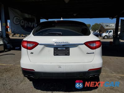 Zdjęcie 6 z 12 samochodu: 2018 MASERATI LEVANTE VIN:ZN661XUA7JX293681 - miniatura