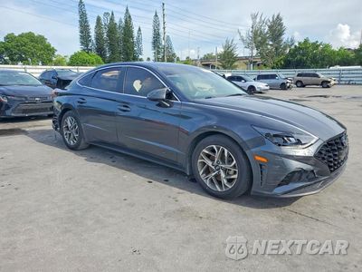 Czwarte zdjęcie samochodu z boku: 2021 HYUNDAI SONATA SEL VIN:5NPEL4JA4MH107430 - miniatura