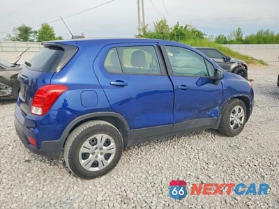 Trzecie zdjęcie samochodu z tyłu: 2017 CHEVROLET TRAX LS VIN:3GNCJKSB9HL187670 - miniatura