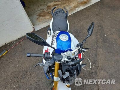 Piąte zdjęcie samochodu w środku: 2023 BMW F 900 R VIN:WB10K1306P6H67404 - miniatura