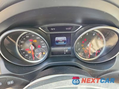 Zdjęcie 9 z 13 samochodu: 2019 MERCEDES-BENZ GLA 250 4MATIC VIN:WDCTG4GB1KJ602419 - miniatura