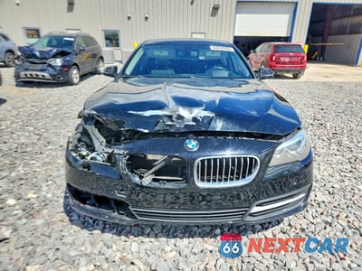 Piąte zdjęcie samochodu w środku: 2014 BMW 528 XI VIN:WBA5A7C58ED614147 - miniatura