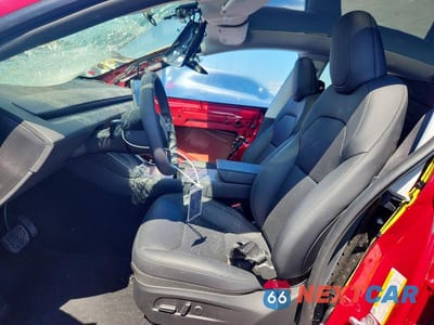 Zdjęcie 7 z 13 samochodu: 2026 TESLA MODEL Y VIN:7SAYGDEE2TA456551 - miniatura