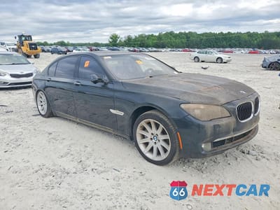 Czwarte zdjęcie samochodu z boku: 2012 BMW 750 LI VIN:WBAKX8C55CC198441 - miniatura