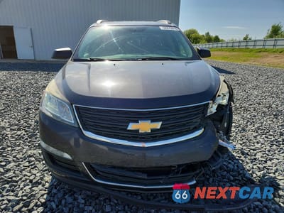Piąte zdjęcie samochodu w środku: 2017 CHEVROLET TRAVERSE LS VIN:1GNKVFED5HJ154483 - miniatura