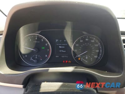 Zdjęcie 9 z 12 samochodu: 2018 HYUNDAI ELANTRA SEL VIN:5NPD84LF4JH347109 - miniatura