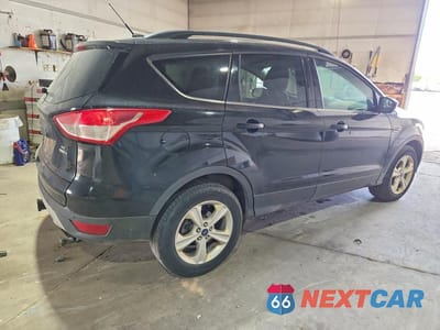 Trzecie zdjęcie samochodu z tyłu: 2016 FORD ESCAPE SE VIN:1FMCU9G94GUA73476 - miniatura