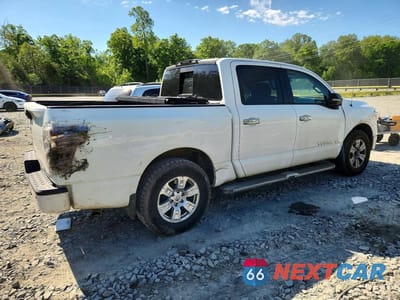 Trzecie zdjęcie samochodu z tyłu: 2018 NISSAN TITAN SV VIN:1N6AA1E55JN511863 - miniatura