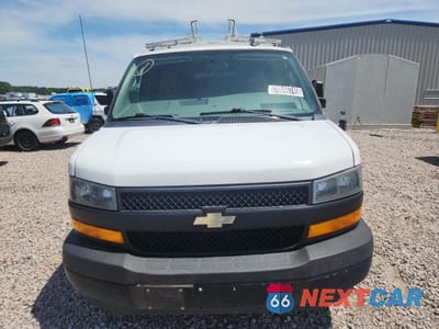 Piąte zdjęcie samochodu w środku: 2018 CHEVROLET EXPRESS G3500 VIN:1GCZGHFG4J1212062 - miniatura