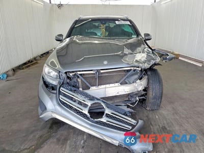 Piąte zdjęcie samochodu w środku: 2017 MERCEDES-BENZ GLC 300 4MATIC VIN:WDC0G4KB2HF144413 - miniatura