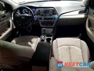 Zdjęcie 8 z 12 samochodu: 2016 HYUNDAI SONATA HYBRID SE VIN:KMHE24L11GA025226 - miniatura