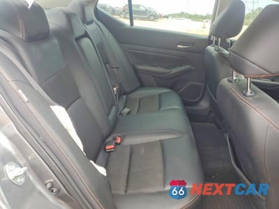 Zdjęcie 10 z 12 samochodu: 2019 NISSAN ALTIMA SR VIN:1N4BL4CV1KC134537 - miniatura