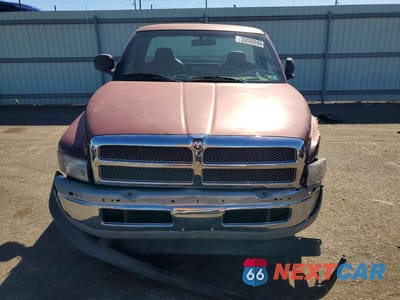 Piąte zdjęcie samochodu w środku: 2001 DODGE RAM 1500 VIN:1B7HC16X01S246847 - miniatura