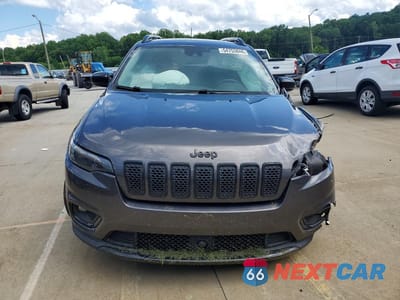Piąte zdjęcie samochodu w środku: 2023 JEEP CHEROKEE ALTITUDE LUX VIN:1C4PJMMB2PD112252 - miniatura