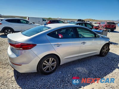 Trzecie zdjęcie samochodu z tyłu: 2018 HYUNDAI ELANTRA SEL VIN:5NPD84LF0JH310896 - miniatura