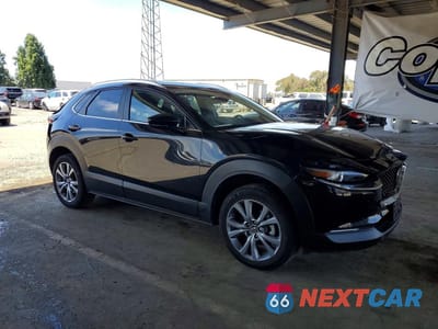 Czwarte zdjęcie samochodu z boku: 2025 MAZDA CX-30 PREFERRED VIN:3MVDMBCM6SM798826 - miniatura