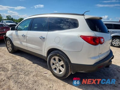 Drugie zdjęcie samochodu z przodu: 2012 CHEVROLET TRAVERSE LT VIN:1GNKRGED6CJ363203 - miniatura