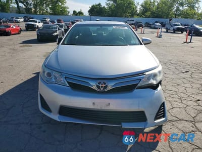 Piąte zdjęcie samochodu w środku: 2012 TOYOTA CAMRY LE VIN:4T4BF1FK3CR231320 - miniatura