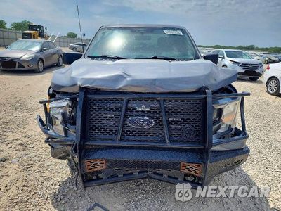 Piąte zdjęcie samochodu w środku: 2023 FORD F150 SUPERCREW VIN:1FTFW1E84PFA28078 - miniatura