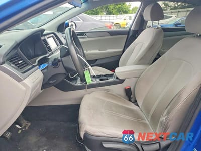 Zdjęcie 7 z 12 samochodu: 2019 HYUNDAI SONATA SE VIN:5NPE24AF5KH747903 - miniatura