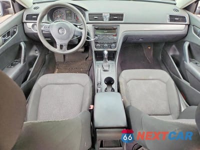 Zdjęcie 8 z 12 samochodu: 2012 VOLKSWAGEN PASSAT VIN:1VWAP7A34CC027445 - miniatura