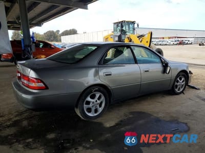 Trzecie zdjęcie samochodu z tyłu: 2000 LEXUS ES 300 VIN:JT8BF28GXY5102701 - miniatura