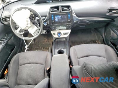 Zdjęcie 8 z 12 samochodu: 2017 TOYOTA PRIUS TWO VIN:JTDKBRFU6H3034617 - miniatura