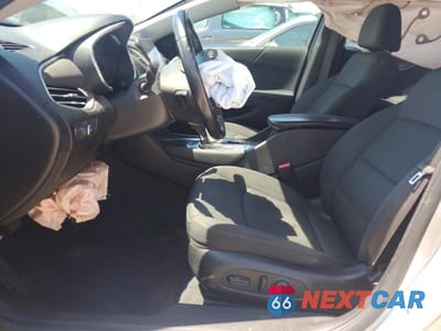 Zdjęcie 7 z 12 samochodu: 2017 CHEVROLET MALIBU LT VIN:1G1ZE5ST5HF131598 - miniatura