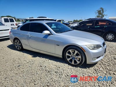 Czwarte zdjęcie samochodu z boku: 2008 BMW 335 I VIN:WBAWL73548PX59087 - miniatura