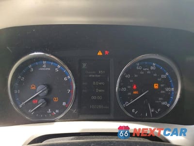 Zdjęcie 9 z 13 samochodu: 2016 TOYOTA RAV4 XLE VIN:2T3RFREV6GW502113 - miniatura