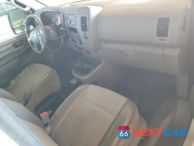 Zdjęcie 8 z 12 samochodu: 2015 NISSAN NV 2500 HD S VIN:1N6BF0KX9FN808440 - miniatura