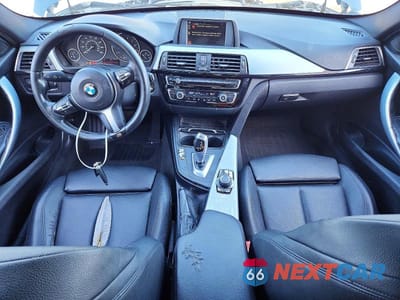 Zdjęcie 8 z 12 samochodu: 2017 BMW 320 I VIN:WBA8E1G39HNU15470 - miniatura