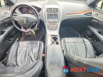 Zdjęcie 8 z 13 samochodu: 2019 LINCOLN MKZ RESERVE II VIN:3LN6L5F91KR601694 - miniatura
