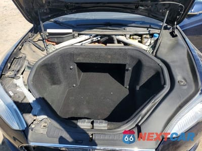 Zdjęcie 11 z 13 samochodu: 2014 TESLA MODEL S VIN:5YJSA1H12EFP41588 - miniatura