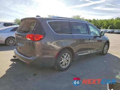 Trzecie zdjęcie samochodu z tyłu: 2020 CHRYSLER PACIFICA TOURING L VIN:2C4RC1BG0LR125573 - miniatura