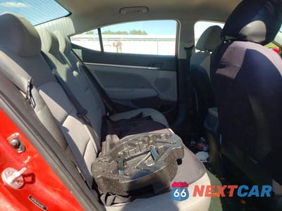 Zdjęcie 10 z 12 samochodu: 2020 HYUNDAI ELANTRA SEL VIN:5NPD84LF8LH569851 - miniatura