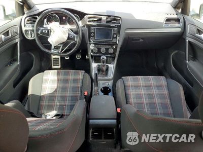 Zdjęcie 8 z 12 samochodu: 2018 VOLKSWAGEN GTI S VIN:3VW547AU0JM281488 - miniatura