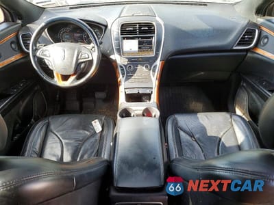 Zdjęcie 8 z 14 samochodu: 2017 LINCOLN MKX RESERVE VIN:2LMPJ8LP1HBL29397 - miniatura