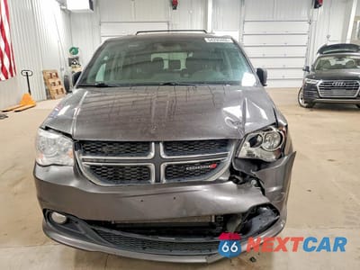 Piąte zdjęcie samochodu w środku: 2019 DODGE GRAND CARAVAN SXT VIN:2C4RDGCG9KR590401 - miniatura