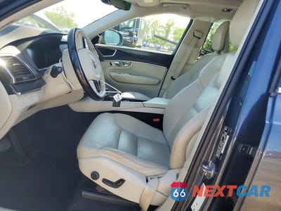Zdjęcie 7 z 13 samochodu: 2020 VOLVO XC90 T5 MOMENTUM VIN:YV4102PK8L1619724 - miniatura