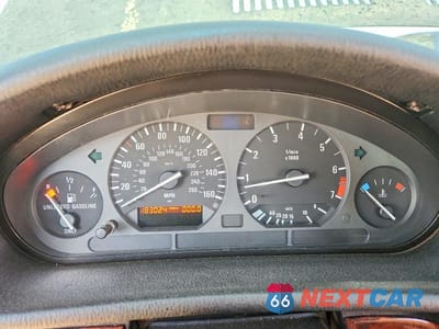 Zdjęcie 9 z 12 samochodu: 1994 BMW 325 IC AUTOMATIC VIN:WBABJ632XRJD32606 - miniatura
