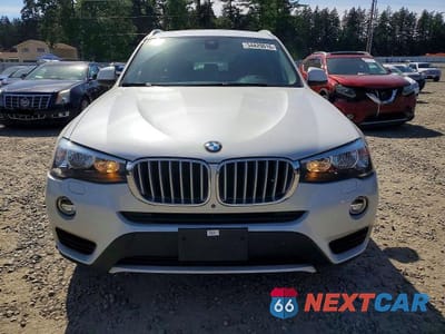 Piąte zdjęcie samochodu w środku: 2017 BMW X3 XDRIVE28I VIN:5UXWX9C35H0W70881 - miniatura