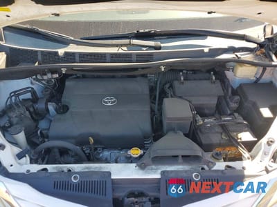 Zdjęcie 11 z 12 samochodu: 2016 TOYOTA SIENNA LE VIN:5TDKK3DC9GS714581 - miniatura
